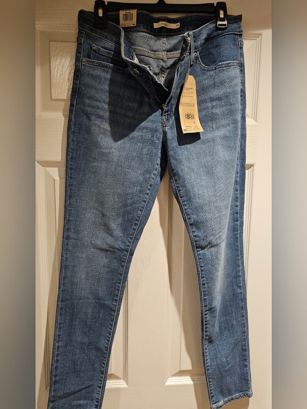 Levi's Women's Skinny Jeans - Medium Blue Wash